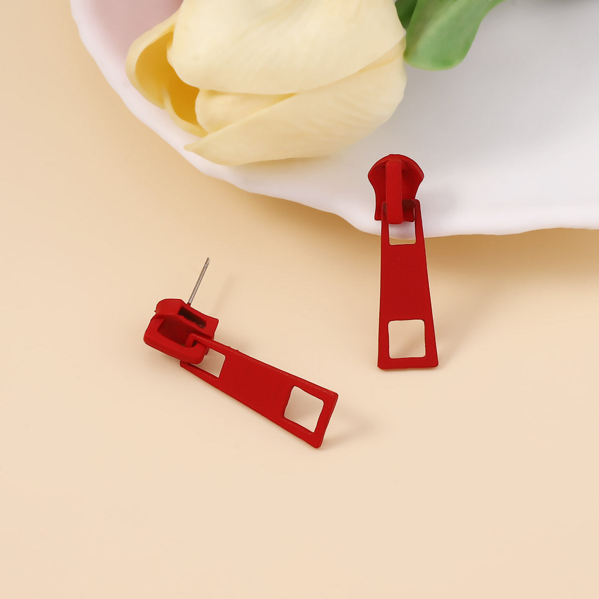 Alloy Oil Drop Zipper Head Design Women&#039;s Ear Stud Personality Fashion Trend Simple Multi-color Earrings